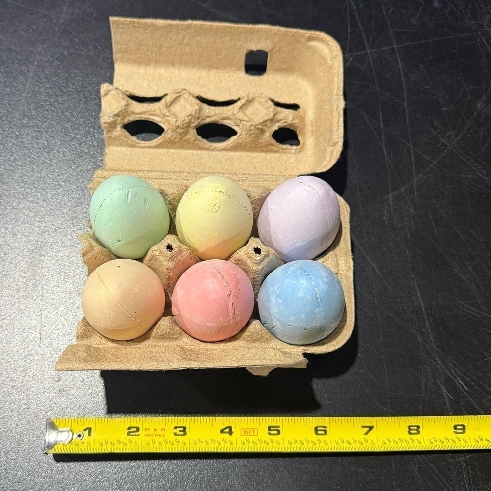 Sidewalk Chalk Colorful Egg Set